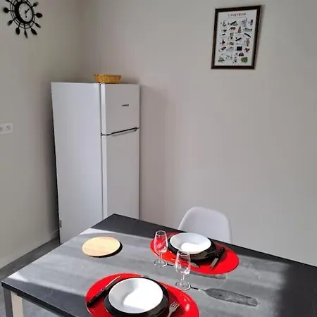 Agreable T2 Classe 3 Etoiles, Refait A Neuf, Dans Quartier Calme Rodez Exterior photo
