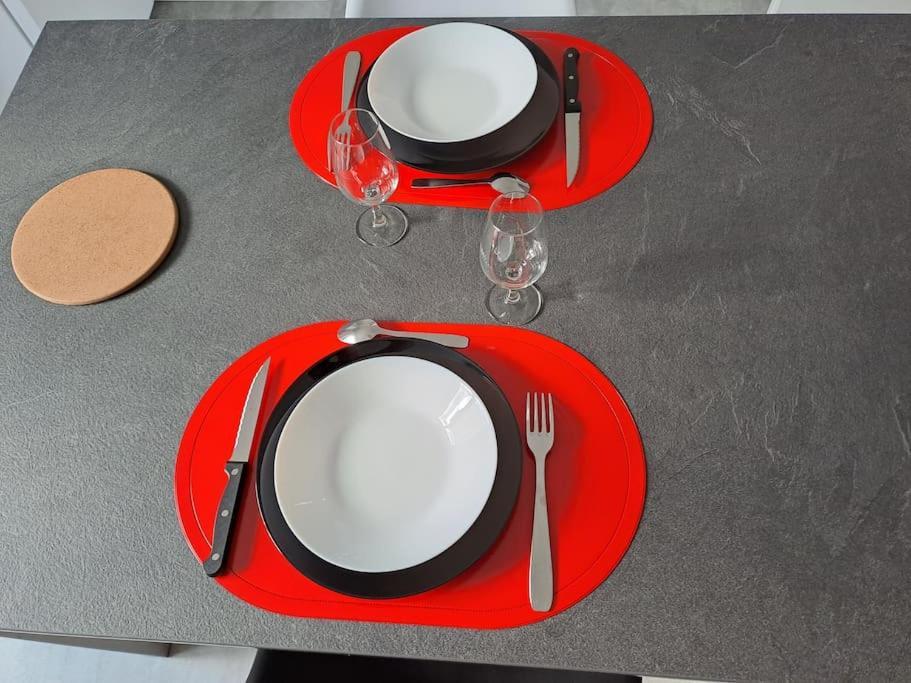 Agreable T2 Classe 3 Etoiles, Refait A Neuf, Dans Quartier Calme * Rodez
